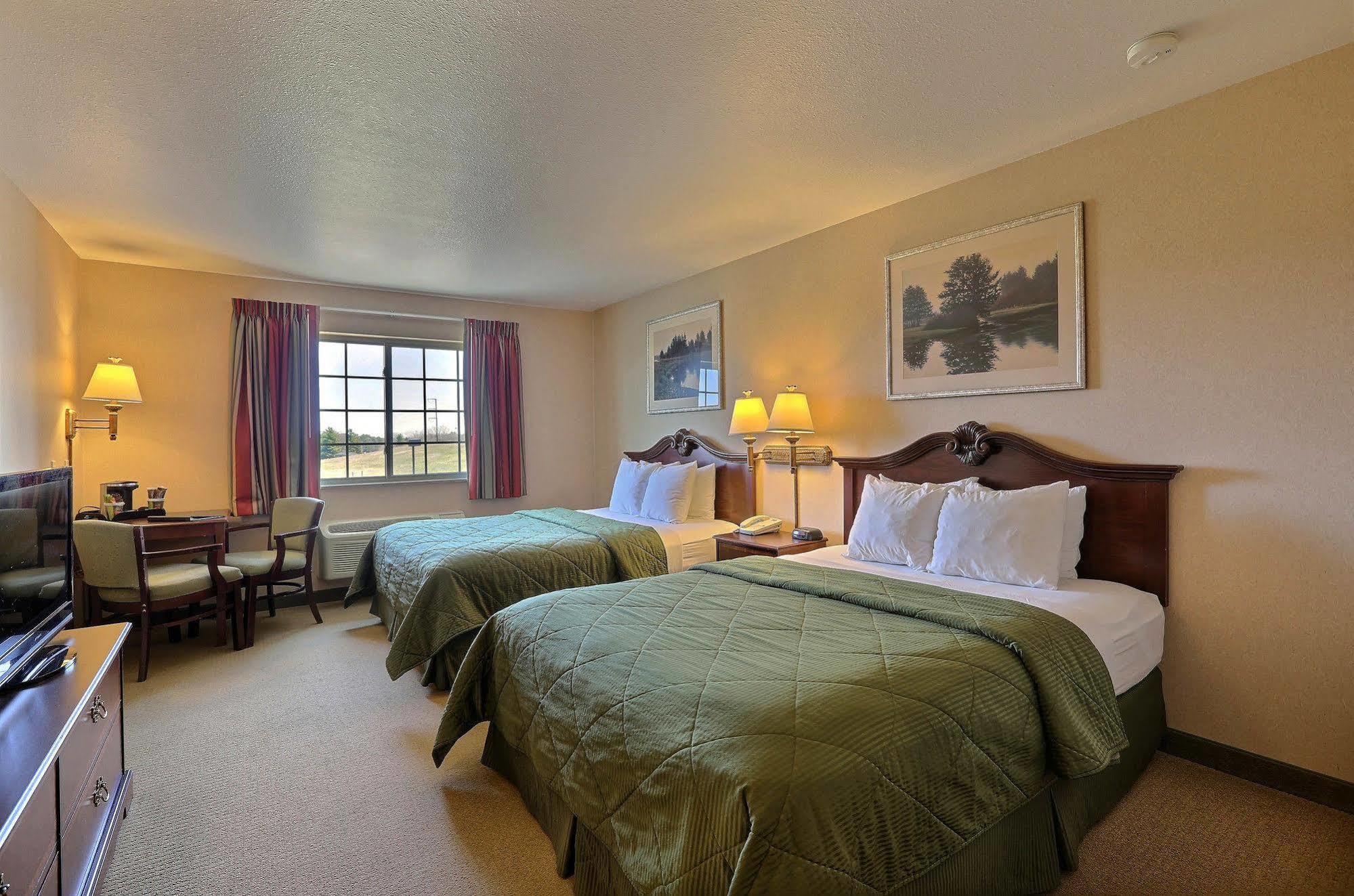 Boarders Inn & Suites By Cobblestone Hotels - Shawano Exteriér fotografie